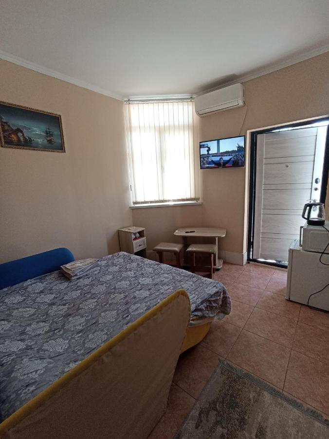Hotel By The Sea Rozetta Sukhumi Esterno foto